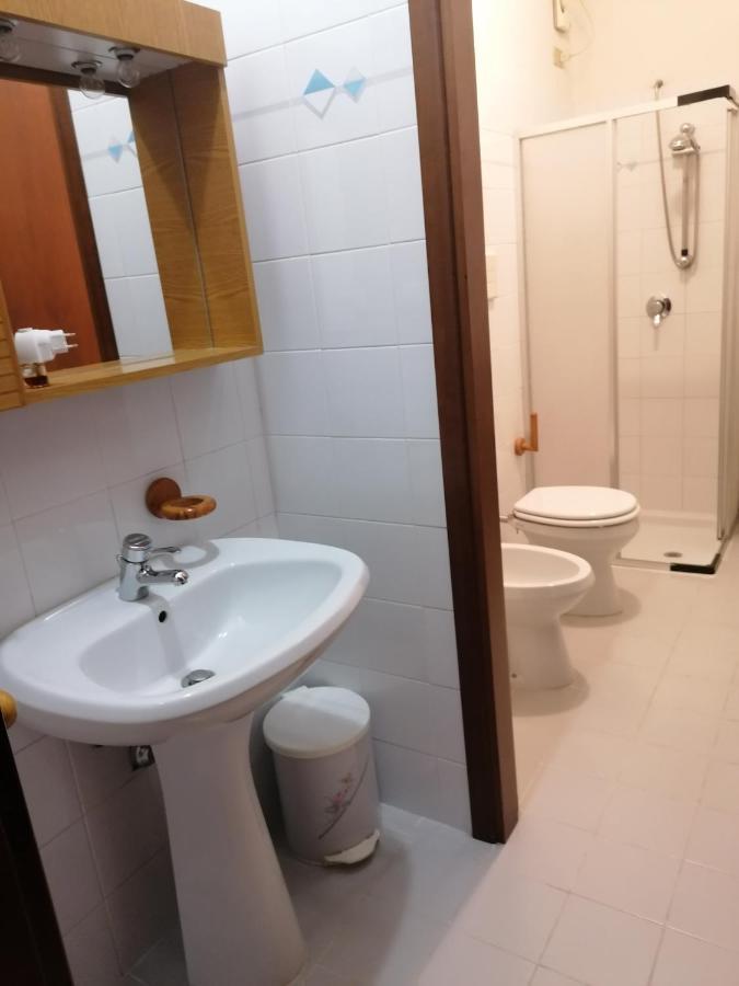 Casa Vacanze 'La Piazza' Villa Zone ภายนอก รูปภาพ