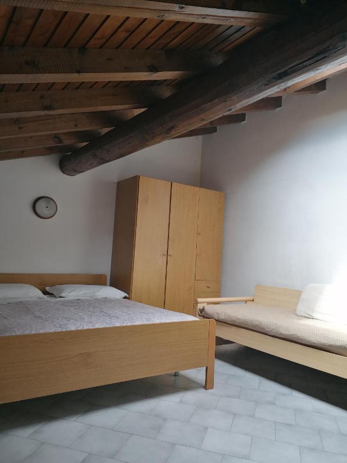 Casa Vacanze 'La Piazza' Villa Zone ภายนอก รูปภาพ