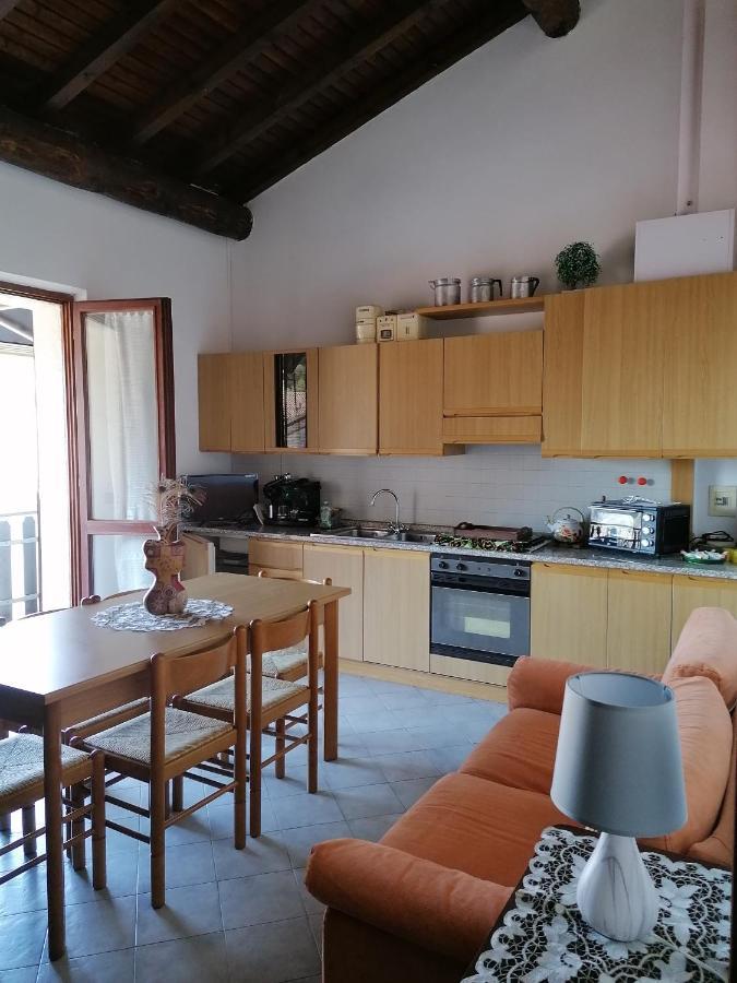 Casa Vacanze 'La Piazza' Villa Zone ภายนอก รูปภาพ